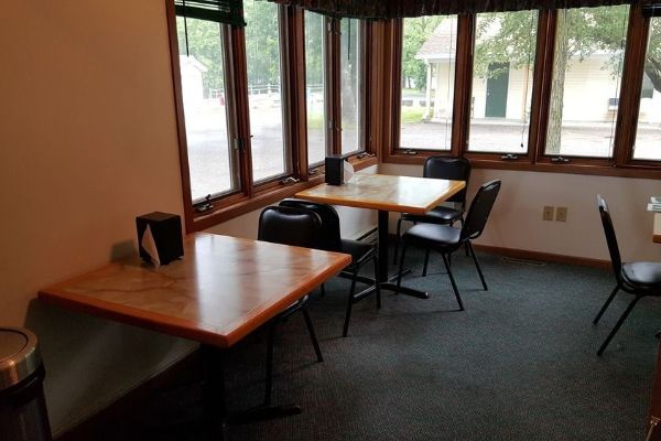 Budget Host Inn (Detroit Lakes)